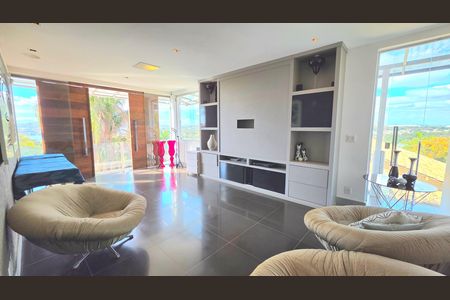 Sala  de casa de condomínio à venda com 6 quartos, 409m² em Várzea, Lagoa Santa