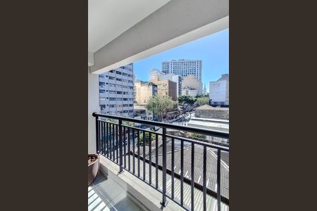 Studio para alugar com 24m², 1 quarto e sem vaga Studio para alugar com 24m², 1 quarto e sem vagaVaranda
