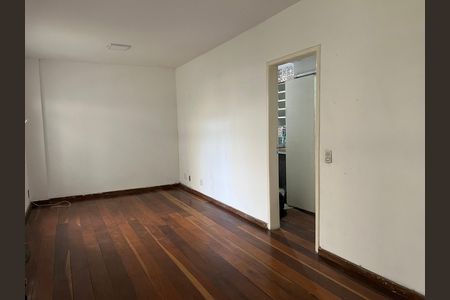 Apartamento para alugar com 38m², 1 quarto e sem vagaSala/Quarto