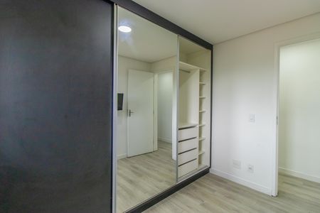 Quarto 1 de apartamento para alugar com 2 quartos, 45m² em Chácara Granja Velha, Cotia