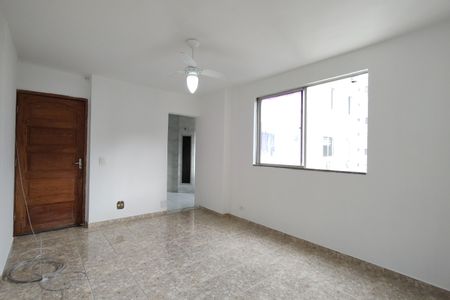 Sala de apartamento para alugar com 2 quartos, 54m² em Jacarepaguá, Rio de Janeiro