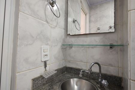 Apartamento para alugar com 54m², 2 quartos e 1 vaga Apartamento para alugar com 54m², 2 quartos e 1 vagaBanheiro
