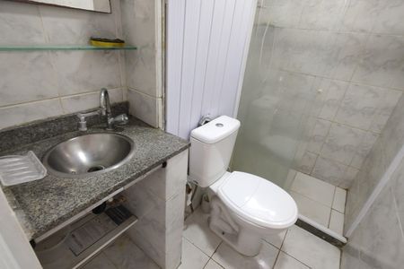 Apartamento para alugar com 54m², 2 quartos e 1 vaga Apartamento para alugar com 54m², 2 quartos e 1 vagaBanheiro