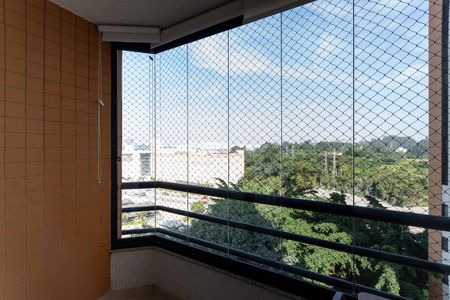Apartamento para alugar com 67m², 2 quartos e 1 vaga Apartamento para alugar com 67m², 2 quartos e 1 vagaVaranda