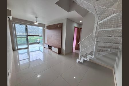 Apartamento à venda com 144m², 4 quartos e 2 vagas Apartamento à venda com 144m², 4 quartos e 2 vagasSala