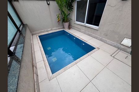Apartamento à venda com 144m², 4 quartos e 2 vagas Apartamento à venda com 144m², 4 quartos e 2 vagasCobertura