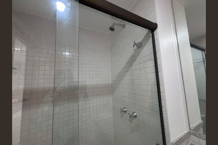 Apartamento à venda com 144m², 4 quartos e 2 vagas Apartamento à venda com 144m², 4 quartos e 2 vagasBanheiro