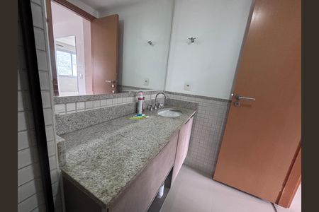 Apartamento à venda com 144m², 4 quartos e 2 vagas Apartamento à venda com 144m², 4 quartos e 2 vagasBanheiro