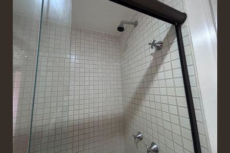 Apartamento à venda com 144m², 4 quartos e 2 vagas Apartamento à venda com 144m², 4 quartos e 2 vagasBanheiro do Quarto 1