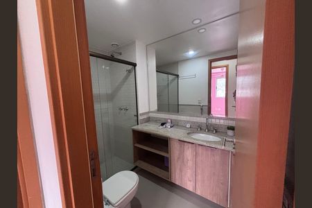 Apartamento à venda com 144m², 4 quartos e 2 vagas Apartamento à venda com 144m², 4 quartos e 2 vagasBanheiro