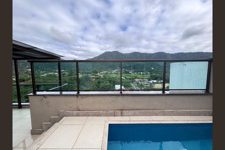 Apartamento à venda com 144m², 4 quartos e 2 vagas Apartamento à venda com 144m², 4 quartos e 2 vagasCobertura