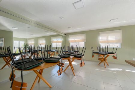 Apartamento para alugar com 42m², 2 quartos e sem vaga Apartamento para alugar com 42m², 2 quartos e sem vagaÁrea comum - Salão de festas