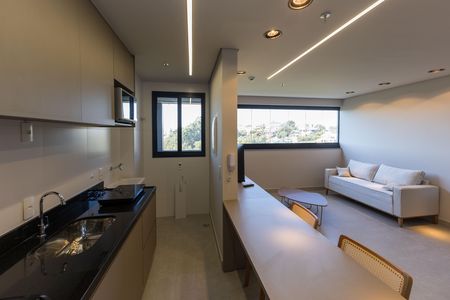 Cozinha de kitnet/studio para alugar com 1 quarto, 43m² em Vale do Sereno, Nova Lima