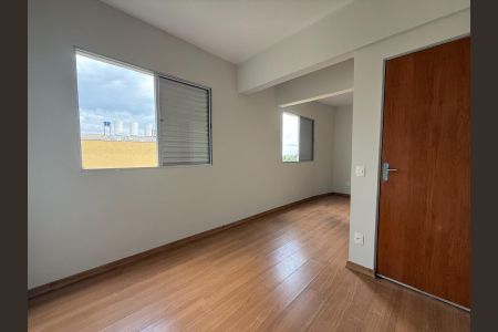 Apartamento para alugar com 107m², 3 quartos e 2 vagas Apartamento para alugar com 107m², 3 quartos e 2 vagasQuarto