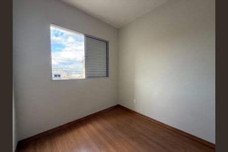 Apartamento para alugar com 107m², 3 quartos e 2 vagas Apartamento para alugar com 107m², 3 quartos e 2 vagasQuarto