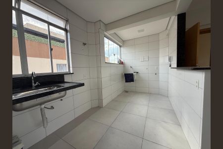 Cozinha de apartamento para alugar com 3 quartos, 107m² em Jaqueline, Belo Horizonte