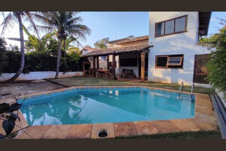 Casa à venda com 316m², 3 quartos e 4 vagas Casa à venda com 316m², 3 quartos e 4 vagasLazer