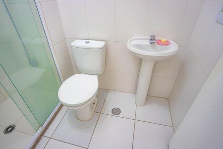 Apartamento à venda com 44m², 2 quartos e 1 vaga Apartamento à venda com 44m², 2 quartos e 1 vagaBanheiro