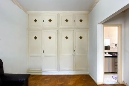 Apartamento à venda com 280m², 4 quartos e 1 vaga Apartamento à venda com 280m², 4 quartos e 1 vagaSuite 2