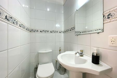 Apartamento à venda com 280m², 4 quartos e 1 vaga Apartamento à venda com 280m², 4 quartos e 1 vagaBanheiro da Suíte