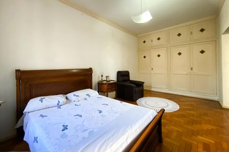 Apartamento à venda com 280m², 4 quartos e 1 vaga Apartamento à venda com 280m², 4 quartos e 1 vagaSuite 2