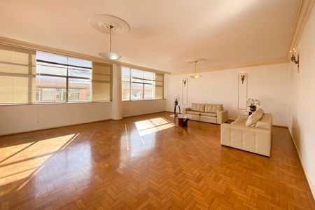 Apartamento à venda com 280m², 4 quartos e 1 vaga Apartamento à venda com 280m², 4 quartos e 1 vagaSala