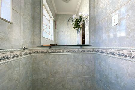 Apartamento à venda com 280m², 4 quartos e 1 vaga Apartamento à venda com 280m², 4 quartos e 1 vagaLavabo