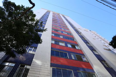 Apartamento à venda com 90m², 3 quartos e 2 vagasFachada