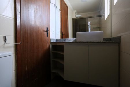 Apartamento à venda com 90m², 3 quartos e 2 vagasBanheiro