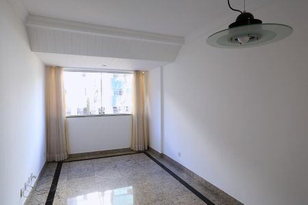 Apartamento à venda com 90m², 3 quartos e 2 vagasSala