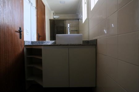 Apartamento à venda com 90m², 3 quartos e 2 vagasBanheiro