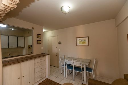Studio para alugar com 44m², 1 quarto e 1 vaga Studio para alugar com 44m², 1 quarto e 1 vagaStudio