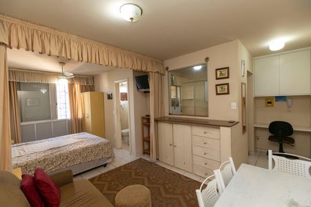 Studio para alugar com 44m², 1 quarto e 1 vaga Studio para alugar com 44m², 1 quarto e 1 vagaStudio