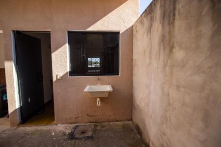 Casa para alugar com 48m², 1 quarto e 2 vagas Casa para alugar com 48m², 1 quarto e 2 vagasÁrea de Serviço