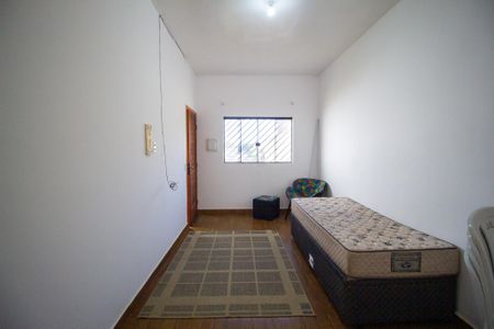 Casa para alugar com 48m², 1 quarto e 2 vagas Casa para alugar com 48m², 1 quarto e 2 vagasSala