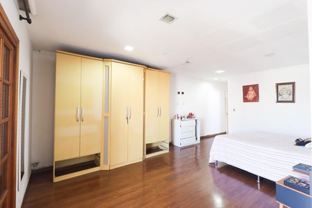 Casa à venda com 3 quartos, 126m² em Vila Maria Alta, São Paulo