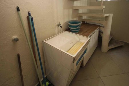 Área de Serviço de casa à venda com 4 quartos, 150m² em Jardim Novo Carrao, São Paulo