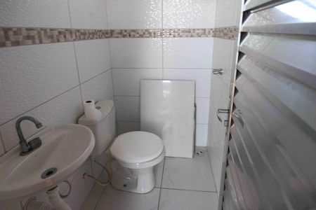Casa à venda com 330m², 5 quartos e 2 vagas Casa à venda com 330m², 5 quartos e 2 vagasBanheiro do terraço