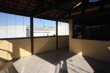Casa à venda com 330m², 5 quartos e 2 vagas Casa à venda com 330m², 5 quartos e 2 vagasEspaço Gourmet