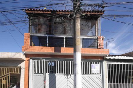 Casa à venda com 330m², 5 quartos e 2 vagas Casa à venda com 330m², 5 quartos e 2 vagasFachada