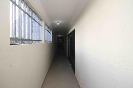 Casa à venda com 330m², 5 quartos e 2 vagas Casa à venda com 330m², 5 quartos e 2 vagasCorredor