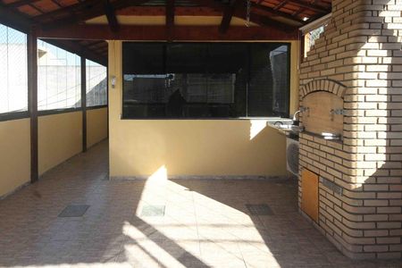 Casa à venda com 330m², 5 quartos e 2 vagas Casa à venda com 330m², 5 quartos e 2 vagasEspaço Gourmet