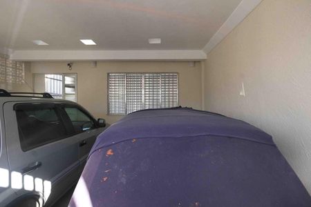 Casa à venda com 330m², 5 quartos e 2 vagas Casa à venda com 330m², 5 quartos e 2 vagasGaragem