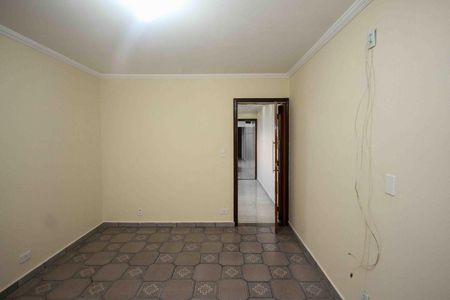 Casa à venda com 330m², 5 quartos e 2 vagas Casa à venda com 330m², 5 quartos e 2 vagasQuarto