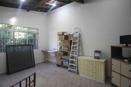 Casa à venda com 330m², 5 quartos e 2 vagas Casa à venda com 330m², 5 quartos e 2 vagasÁrea de Serviço