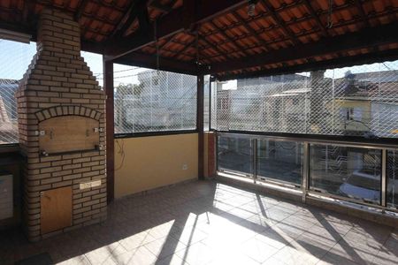 Casa à venda com 330m², 5 quartos e 2 vagas Casa à venda com 330m², 5 quartos e 2 vagasEspaço Gourmet