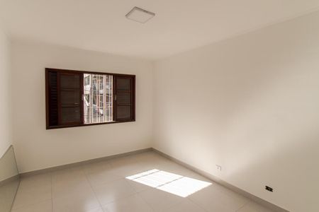 Quarto 1 de casa para alugar com 2 quartos, 180m² em Vila Gustavo, São Paulo