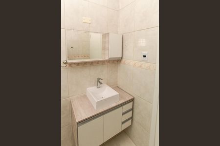 Banheiro de casa para alugar com 2 quartos, 180m² em Vila Gustavo, São Paulo