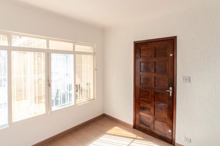 Casa para alugar com 2 quartos, 180m² em Vila Gustavo, São Paulo