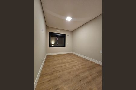 Quarto de casa de condomínio à venda com 4 quartos, 330m² em Alphaville, Santana de Parnaíba